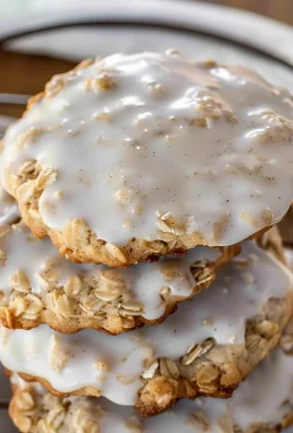 Iced oatmeal cookies - Crumbl copycat